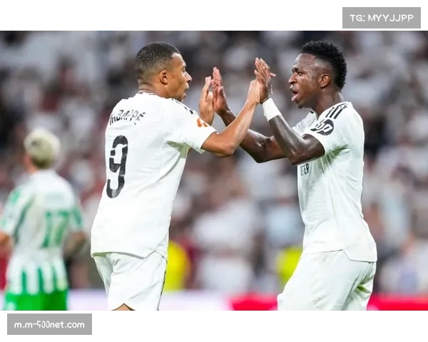 维尼修斯与姆巴佩关系待改善 影响皇马前场配合效率